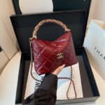 New Quilted Chain Bag, Fragrant Twist Handle Bag, Trendy Women's Bag, Shoulder Crossbody Bag, Oil Wax Leather Retro Bucket Bag